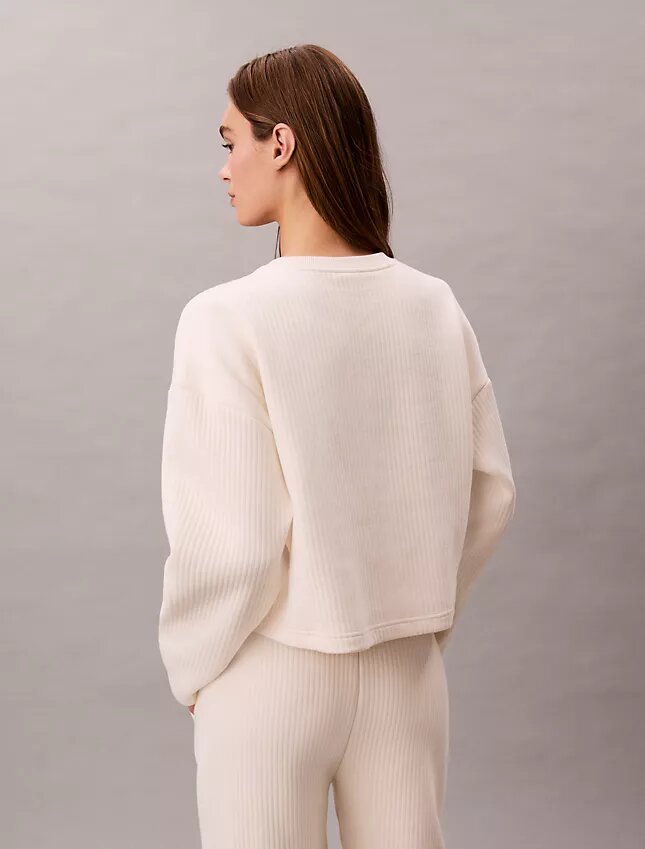 Tikkattu fleece-yöpaita Tikkattu fleece-yöpaita