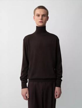 Tuhkanharmaa turtleneck-villapaita