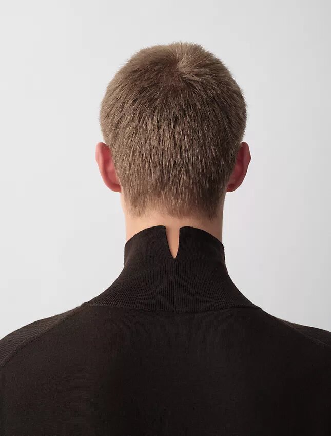 Tuhkanharmaa turtleneck-villapaita Tuhkanharmaa turtleneck-villapaita