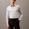 Tyylikäs, joustava slim fit -paita napit edessä Tyylikäs, joustava slim fit -paita napit edessä