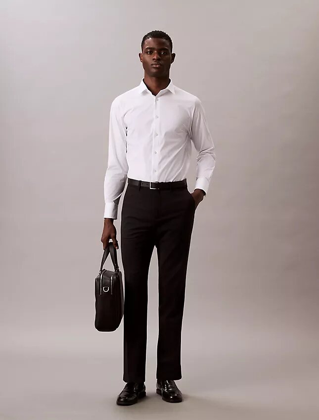 Tyylikäs, joustava slim fit -paita napit edessä Tyylikäs, joustava slim fit -paita napit edessä