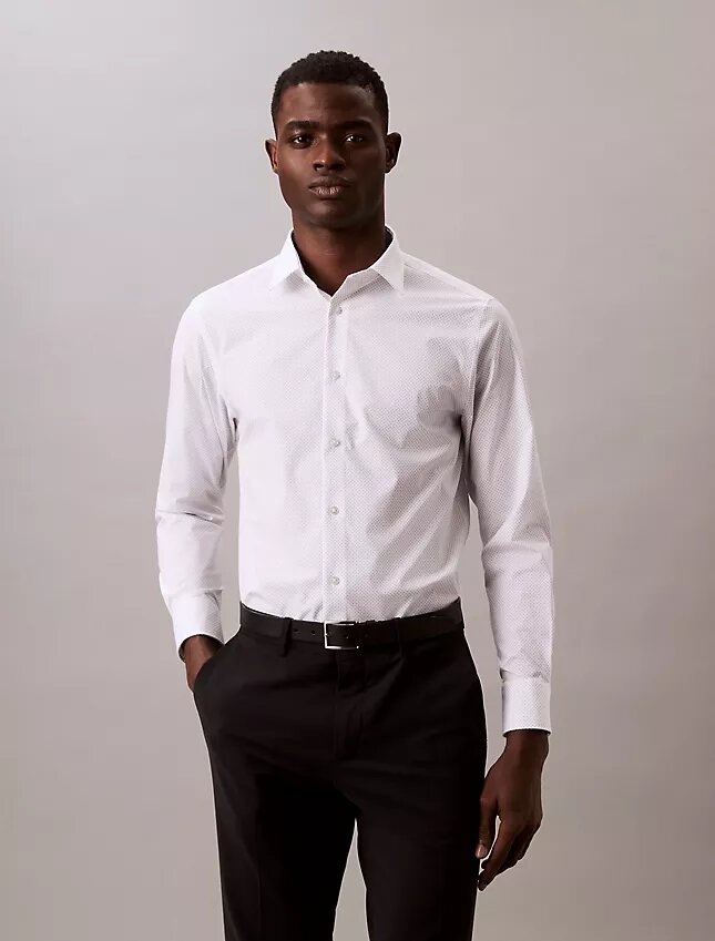 Tyylikäs, joustava slim fit -paita napit edessä Tyylikäs, joustava slim fit -paita napit edessä