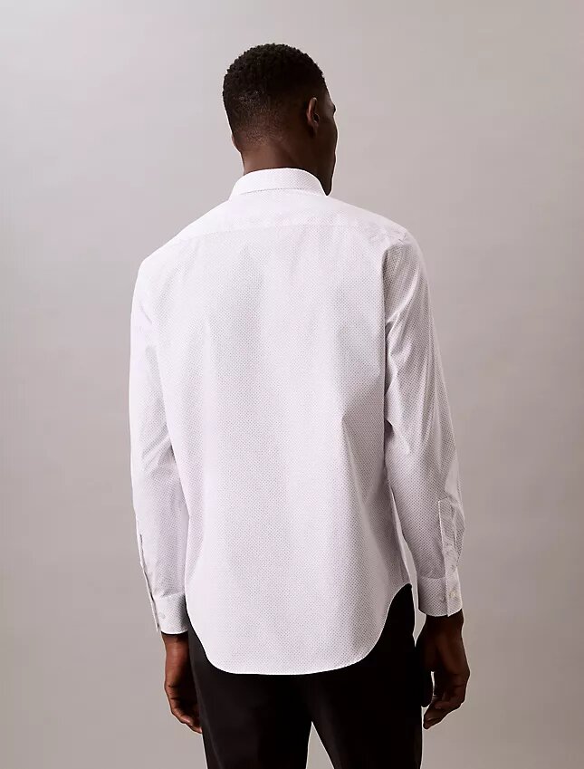 Tyylikäs, joustava slim fit -paita napit edessä Tyylikäs, joustava slim fit -paita napit edessä