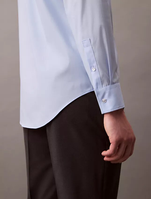 Tyylikäs, joustava slim fit -paita napit edessä Tyylikäs, joustava slim fit -paita napit edessä