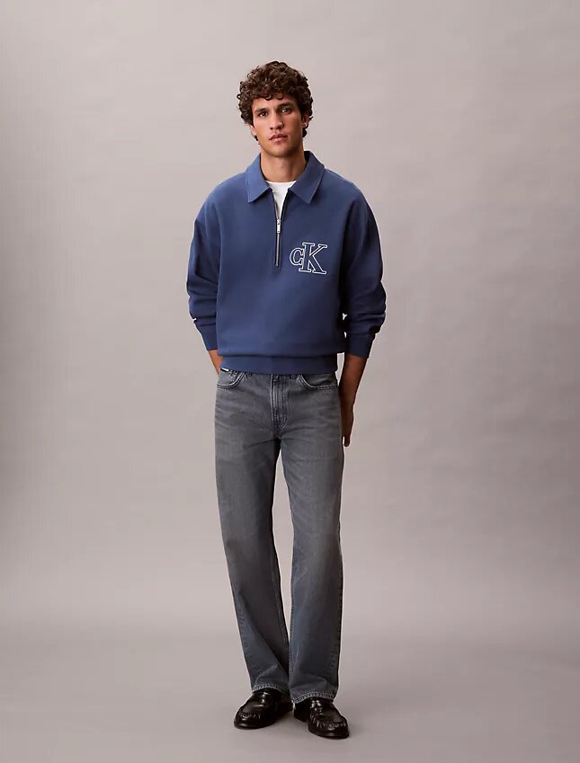 Varsity-monogram-logolla varustettu neljännesvetoketjullinen collegepaita Varsity-monogram-logolla varustettu neljännesvetoketjullinen collegepaita