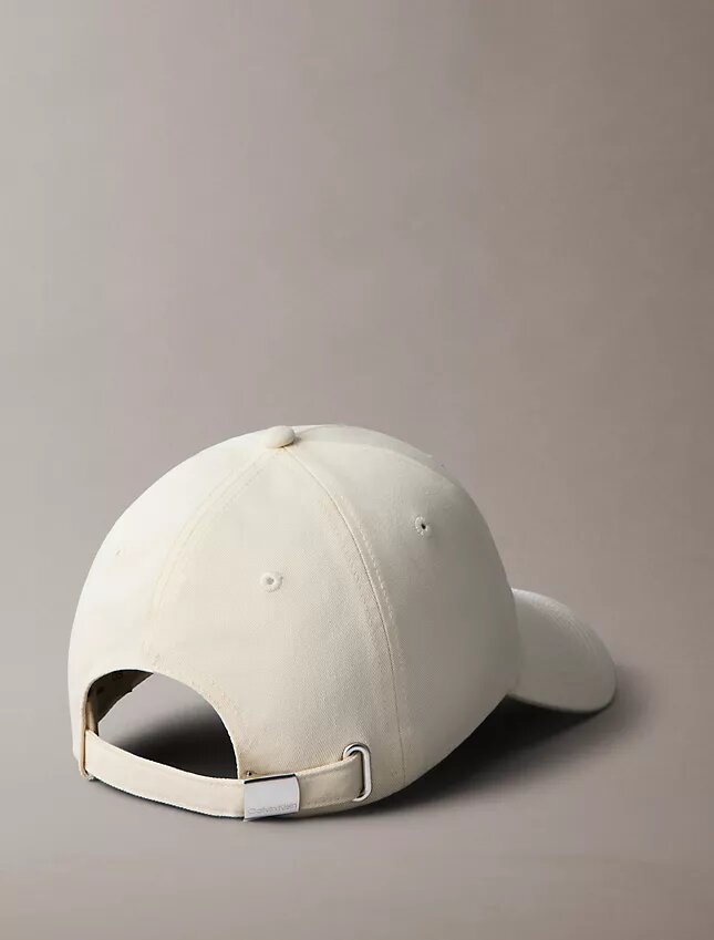 Varsity-monogrammilogolla varustettu baseball-lippis Varsity-monogrammilogolla varustettu baseball-lippis