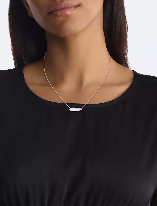 Veistoksellinen Contour-kaulakoru Veistoksellinen Contour-kaulakoru