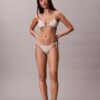 Yksivärinen kolmiomallinen Bikini-mallinen uimapuvun yläosa