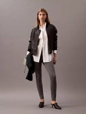 Yksiväriset Ponte-kapeat housut